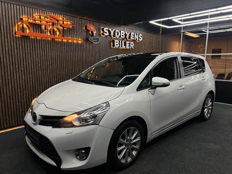 Toyota Verso 2,0 D-4D T2 Skyview 7prs