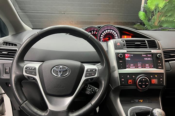 undefined Toyota Verso fra 2014