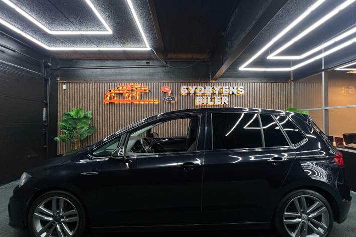 undefined VW Golf Sportsvan fra 2017