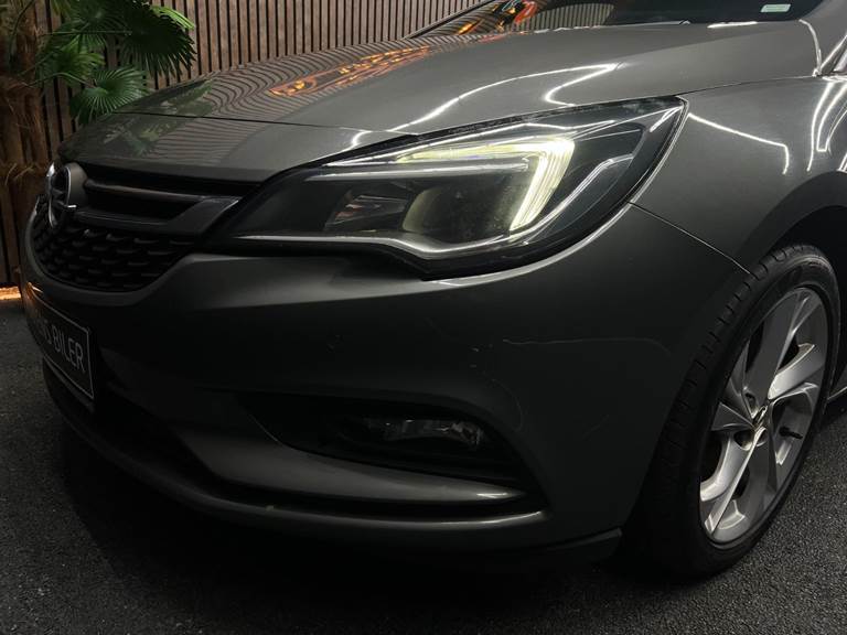 Opel Astra 1,6 CDTi 136 Dynamic Sports Tourer
