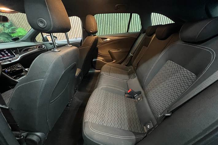 undefined Opel Astra fra 2017