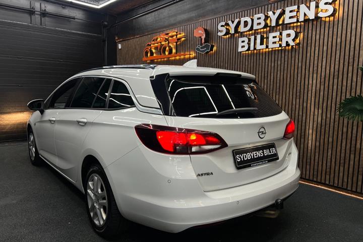 undefined Opel Astra fra 2018
