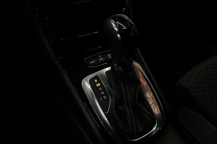 undefined Opel Astra fra 2018