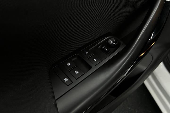 undefined Opel Astra fra 2018