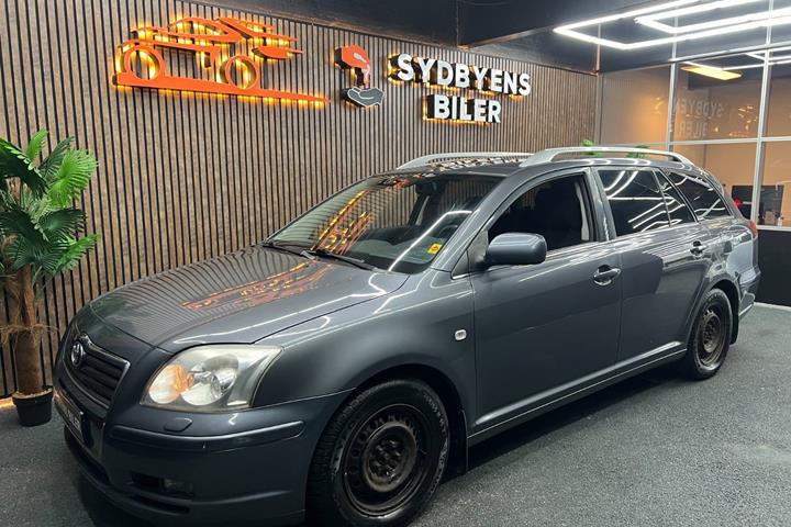 undefined Toyota Avensis fra 2005 set udefra