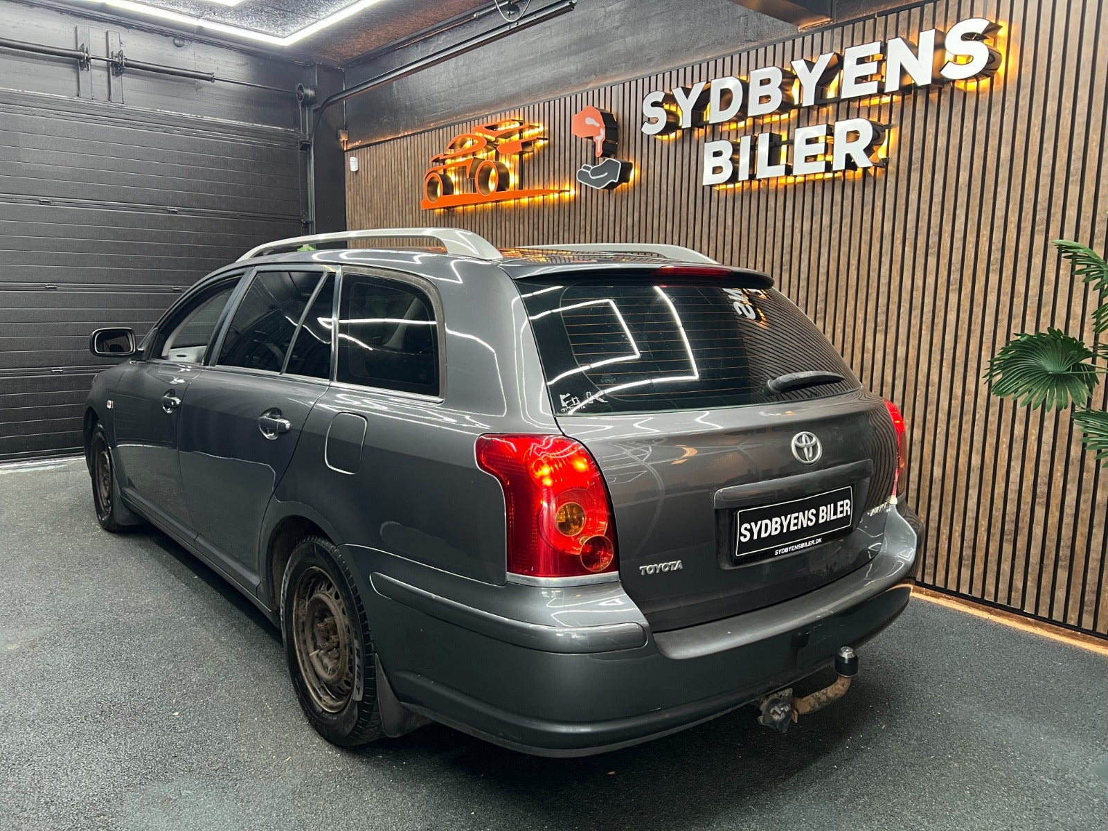 undefined Toyota Avensis fra 2005