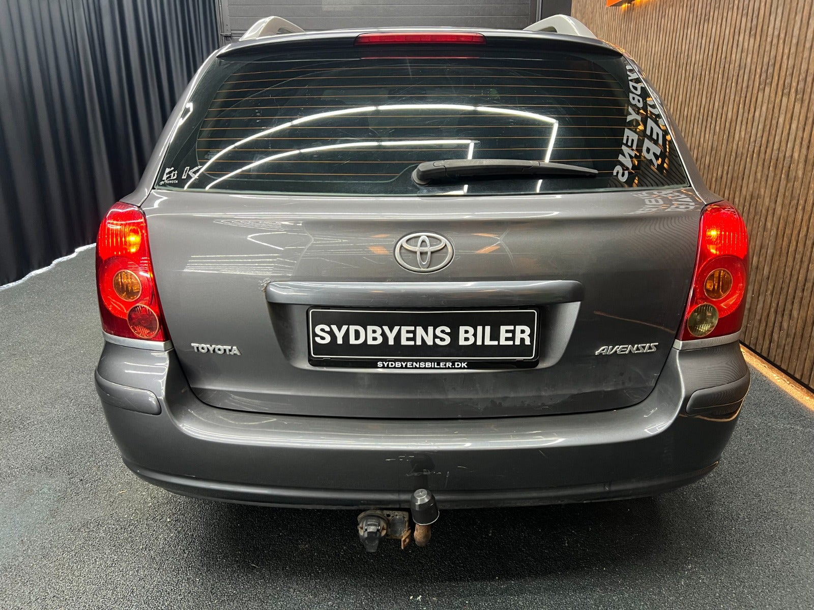 undefined Toyota Avensis fra 2005