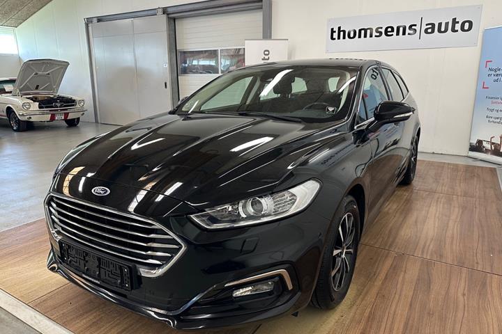 Sort Ford Mondeo fra 2020