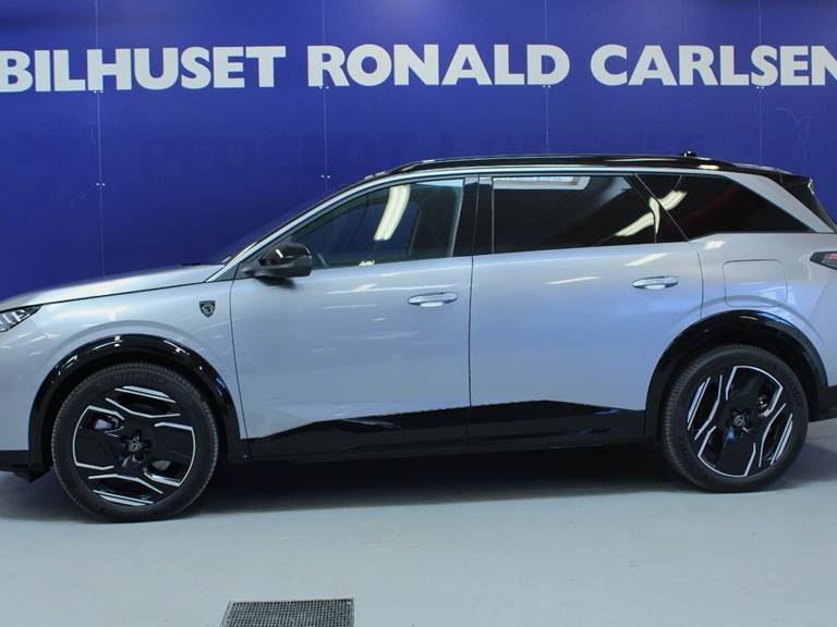 Peugeot e-5008 77 GT 7prs