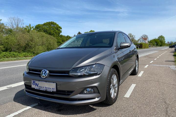 Grå VW Polo fra 2020 set udefra