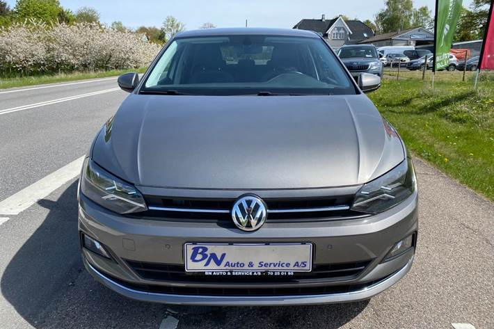 Grå VW Polo fra 2020