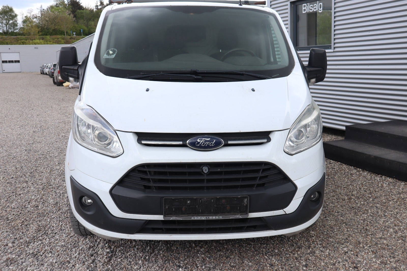 Hvid Ford Transit Custom 330 L2 fra 2013