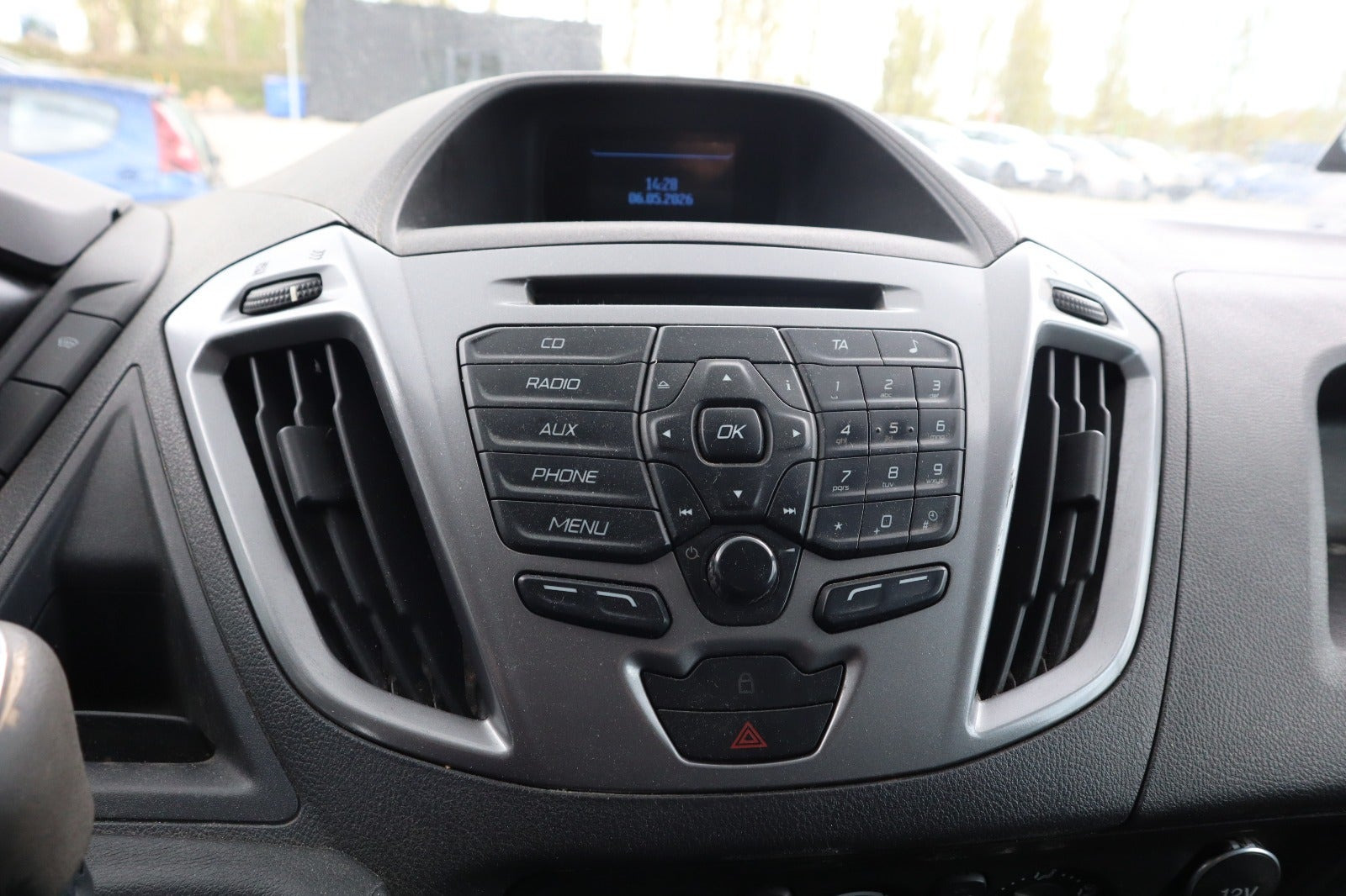 Hvid Ford Transit Custom 330 L2 fra 2013