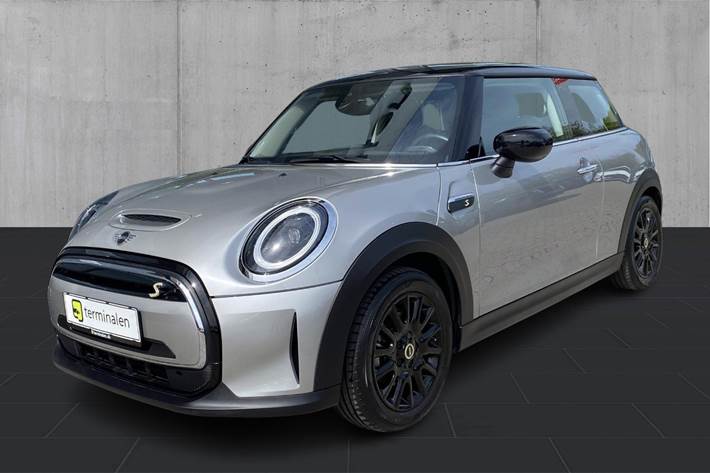 Sølv Mini Cooper SE fra 2022