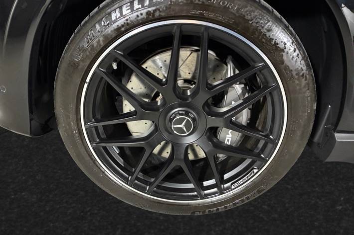 Sort Mercedes GLE53 fra 2025