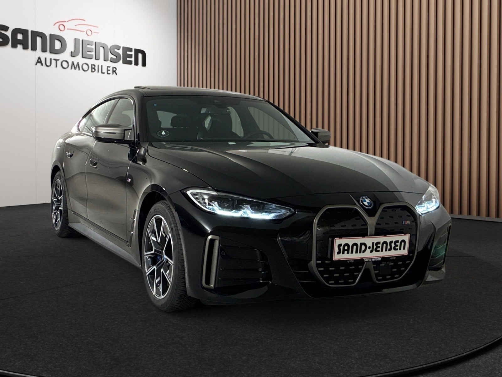 Sort BMW i4 fra 2023