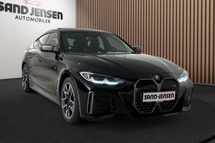Sort BMW i4 fra 2023