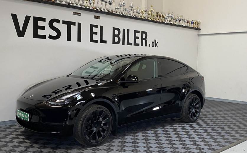 Tesla Model Y Long Range AWD