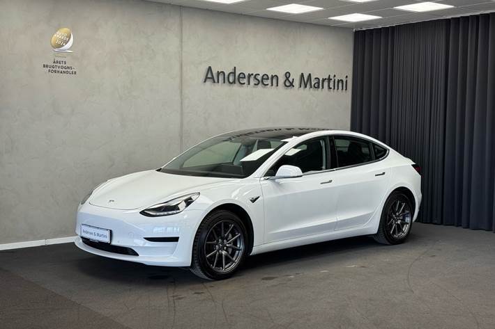 Hvid Tesla Model 3 fra 2019