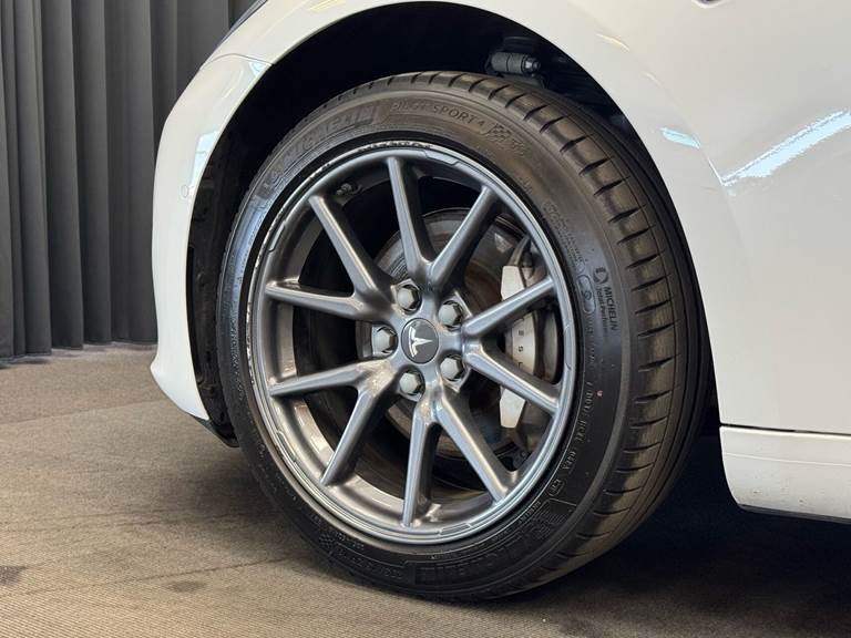 Tesla Model 3 EL Standard Range Plus 306HK Aut.