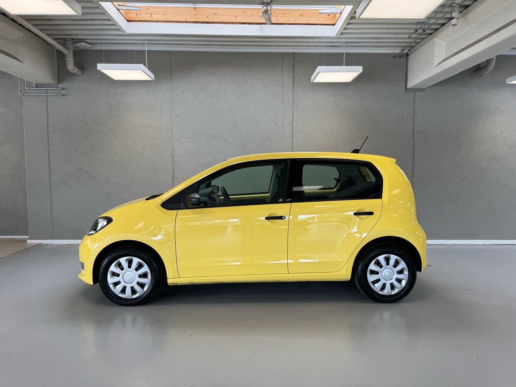 Gul Skoda Citigo fra 2021