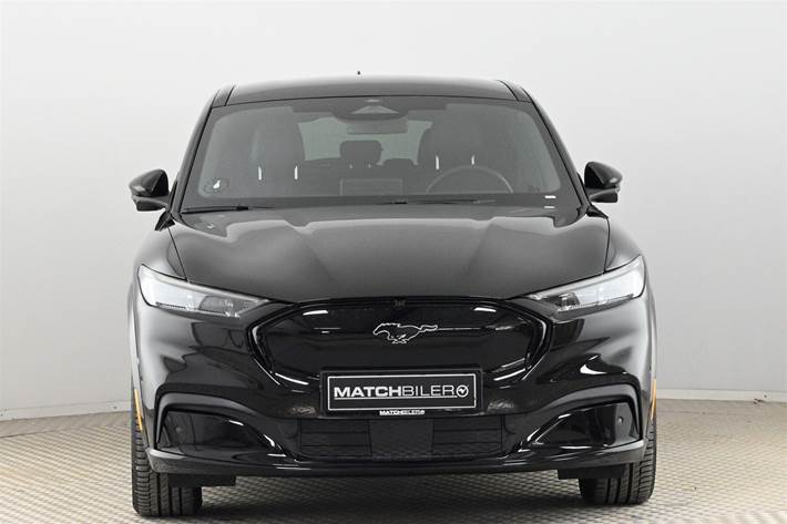 Sort Ford Mustang Mach-E fra 2023
