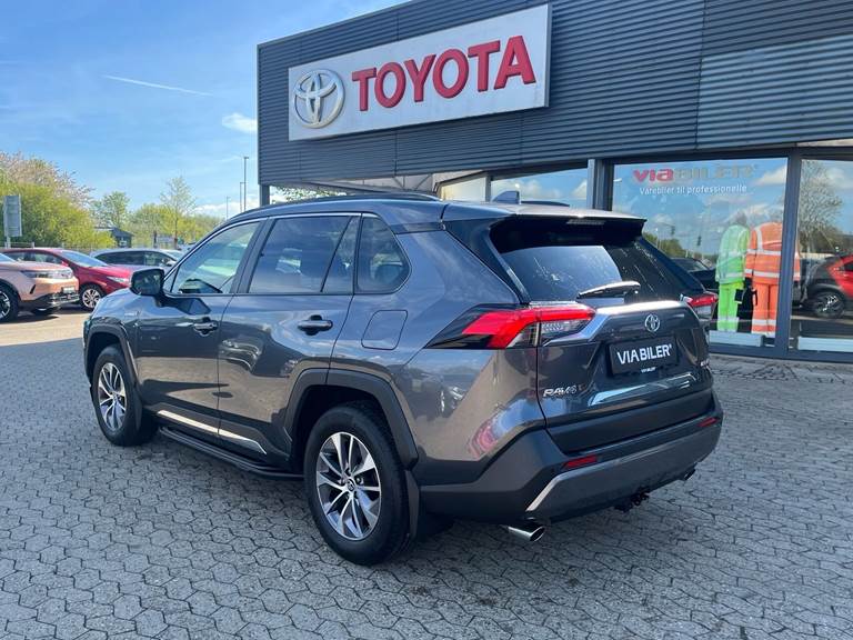Toyota RAV4 2,5 Hybrid H3 218HK 5d 6g Aut.