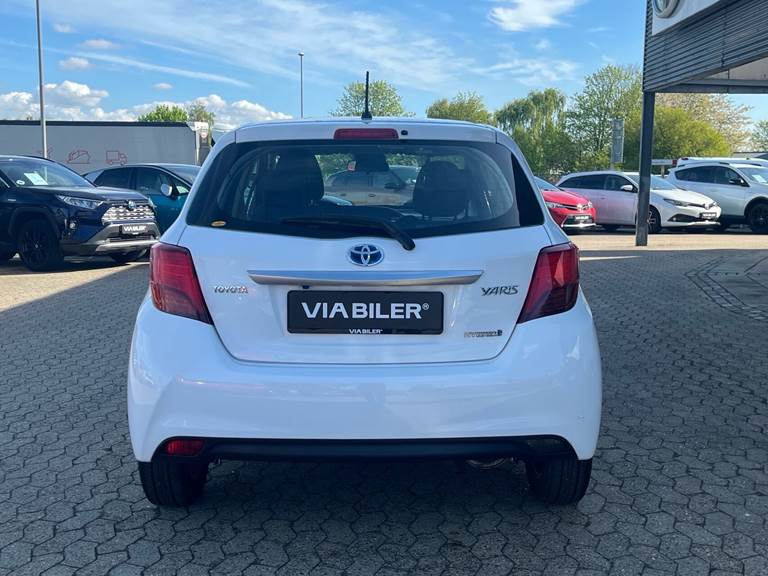 Toyota Yaris 1,5 Hybrid H2 Safety Sense E-CVT 100HK 5d Trinl. Gear