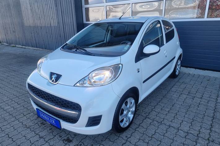 Hvid Peugeot 107 fra 2009