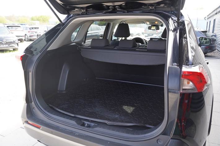 Sort Toyota RAV4 fra 2019