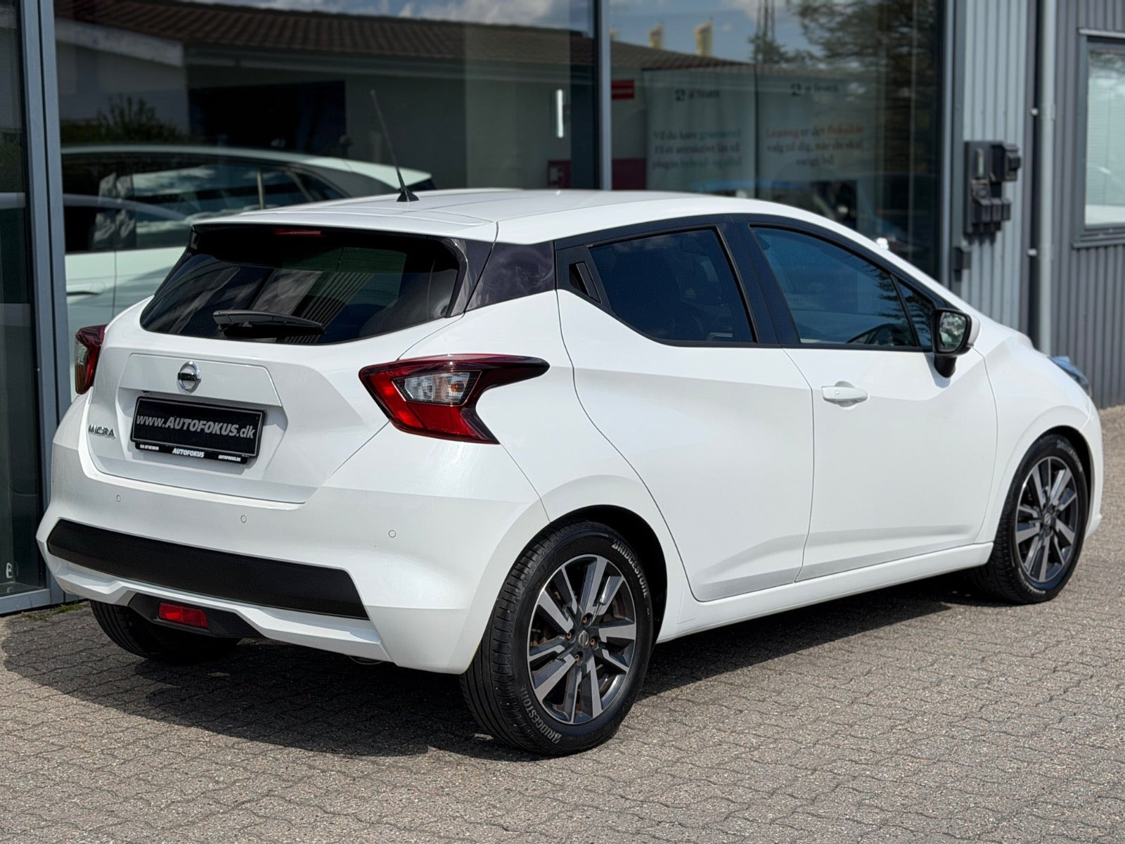 Hvid Nissan Micra fra 2019