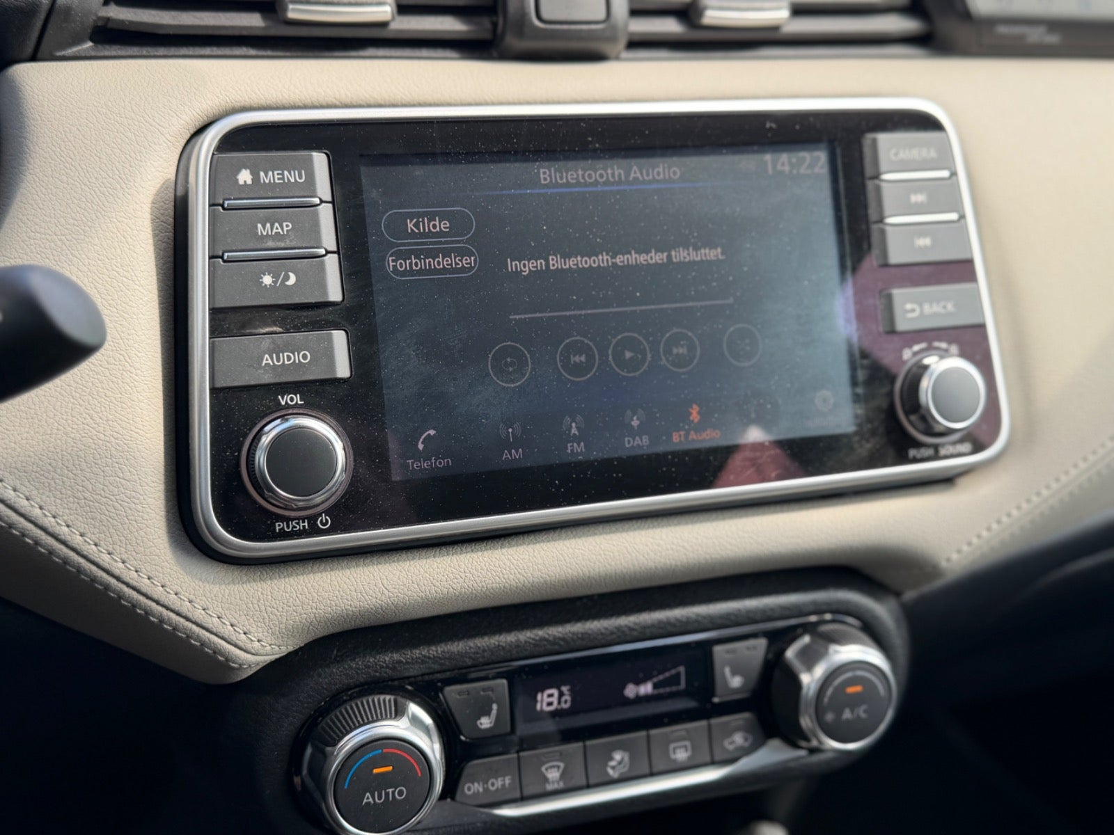 Hvid Nissan Micra fra 2019