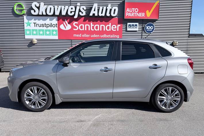 Grå Suzuki Baleno fra 2018