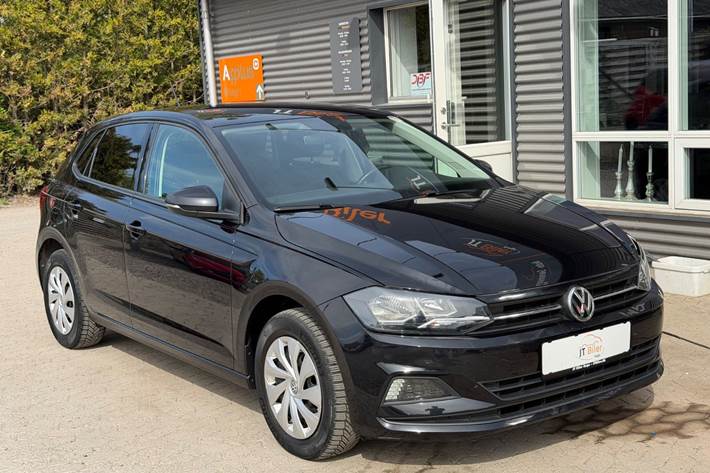 Sort VW Polo fra 2019 set udefra