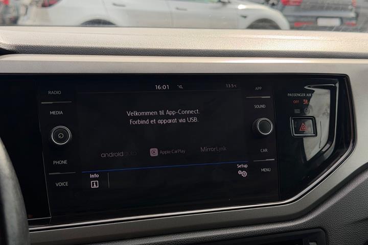 Sort VW Polo fra 2019