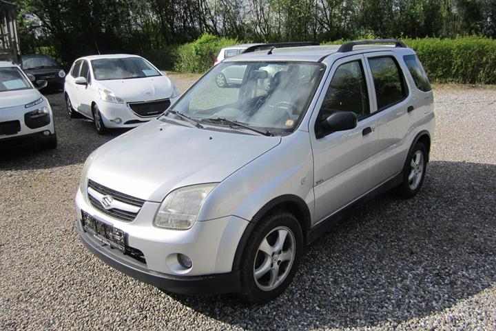 undefined Suzuki Ignis fra 2006 set udefra