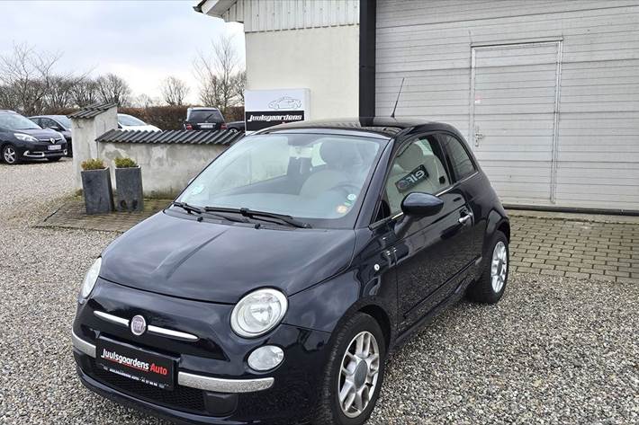 Blå Fiat 500 fra 2012