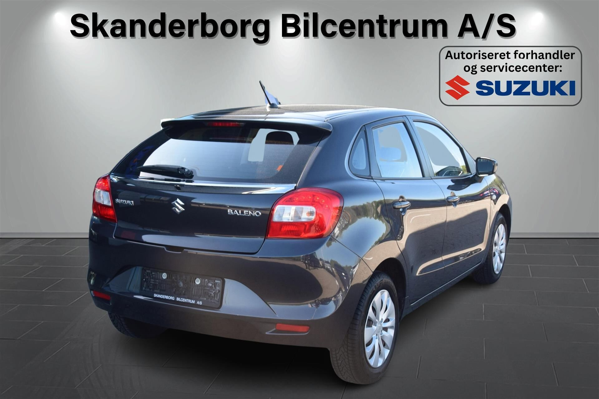 Grå Suzuki Baleno fra 2020
