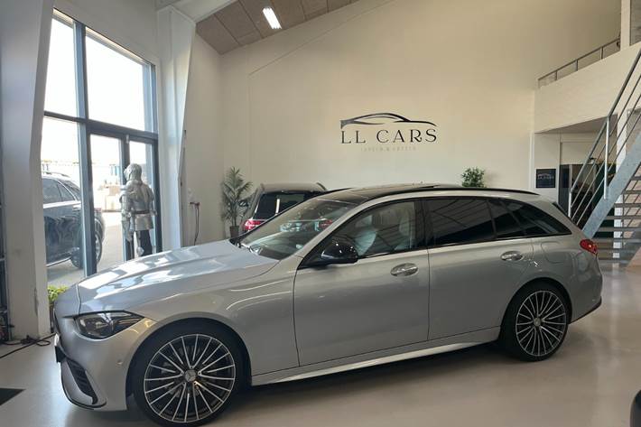 Sølv Mercedes C300 e fra 2022