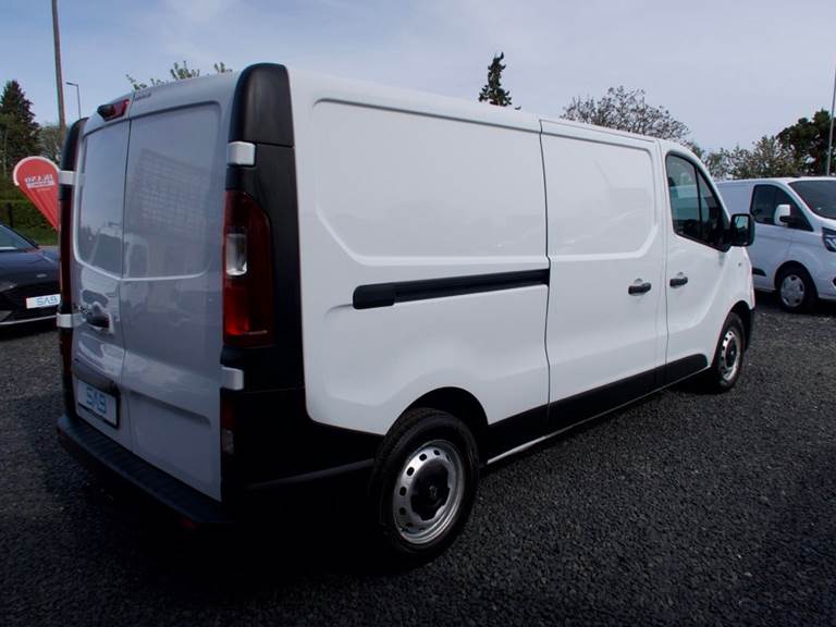Renault Trafic T29 2,0 dCi 130 L2H1