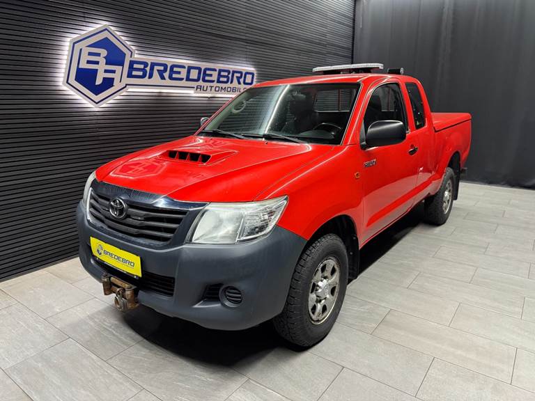 Toyota HiLux 2,5 D-4D 144 Ex.Kab 4x4 T2