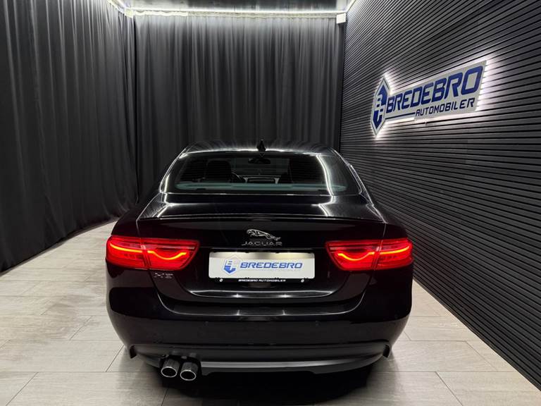 Jaguar XE 2,0 D180 R-Sport aut.