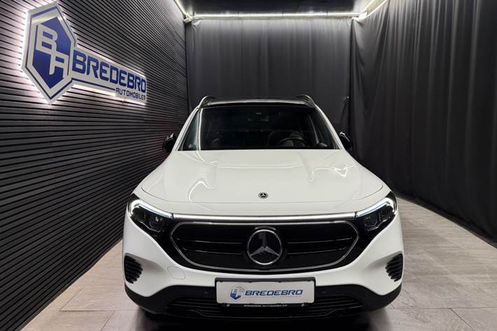 Hvid Mercedes EQB250 fra 2023