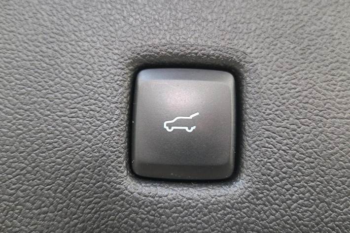 Hvid Ford Kuga fra 2022