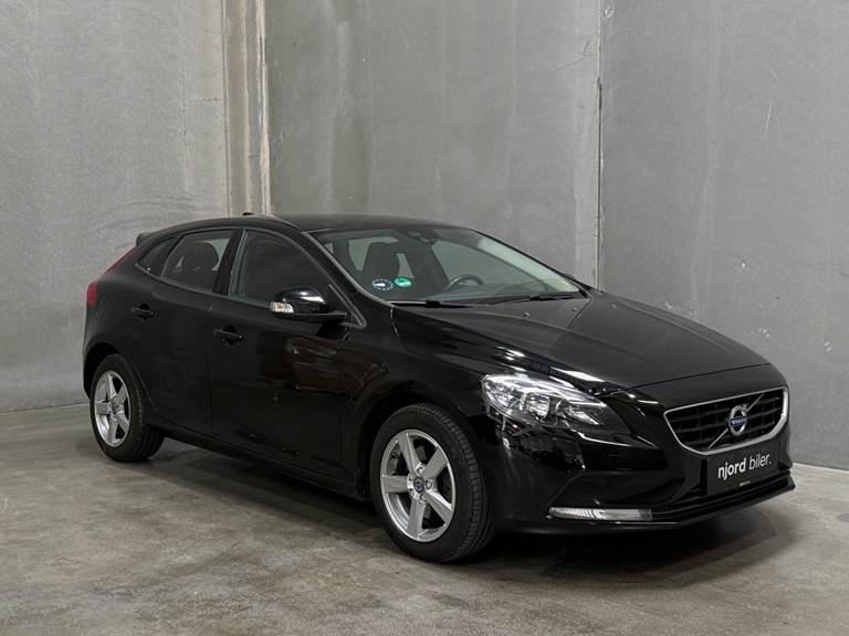 Volvo V40 2,0 T3 152 Kinetic
