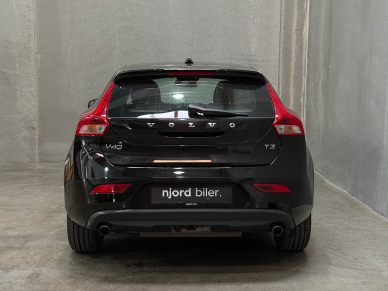 Volvo V40 2,0 T3 152 Kinetic