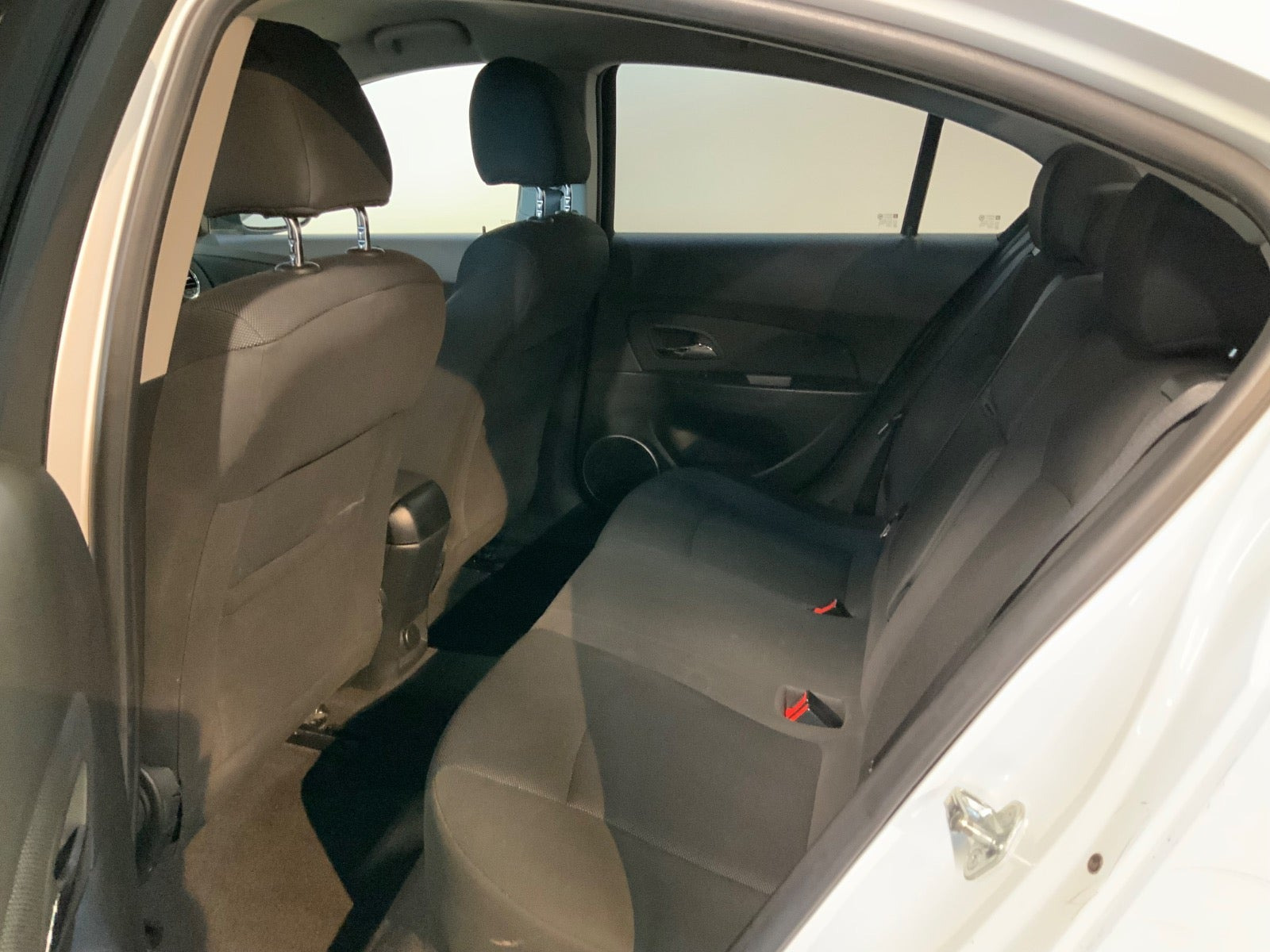 Hvid Chevrolet Cruze fra 2012