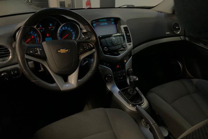 Hvid Chevrolet Cruze fra 2012