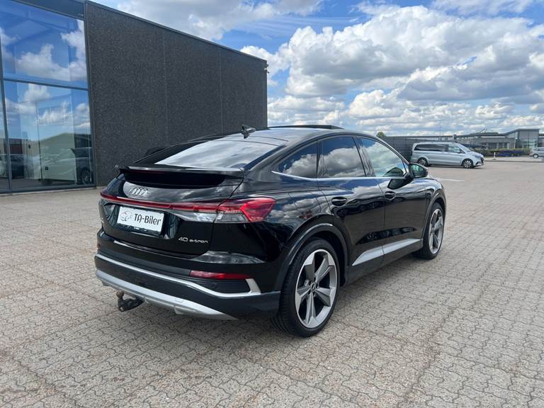Audi Q4 e-tron 40 S-line Sportback