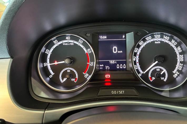 Grå Skoda Fabia fra 2021
